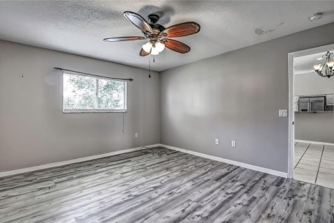 Casa en venta en New Port Richey, Florida, 2 dormitorios, 105.82 m2 № 1716626 - foto 15