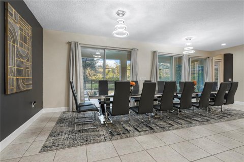 Villa ou maison à vendre à Kissimmee, Floride: 10 chambres, 395.76 m2 № 800259 - photo 13