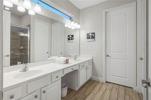 Villa ou maison à vendre à Kissimmee, Floride: 10 chambres, 395.76 m2 № 800259 - photo 16