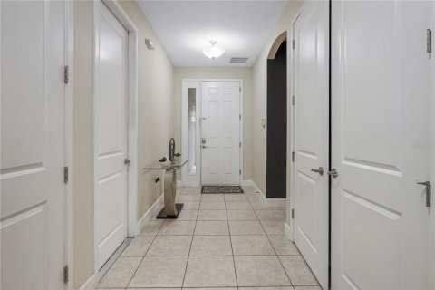 Villa ou maison à vendre à Kissimmee, Floride: 10 chambres, 395.76 m2 № 800259 - photo 3