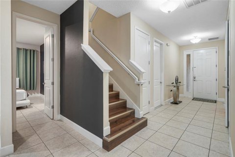 Villa ou maison à vendre à Kissimmee, Floride: 10 chambres, 395.76 m2 № 800259 - photo 4