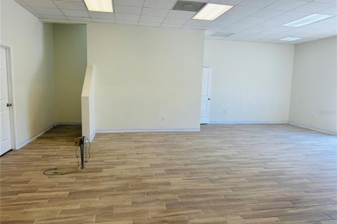Immobilier commercial à louer à Port Richey, Floride: 167.22 m2 № 2116385 - photo 17