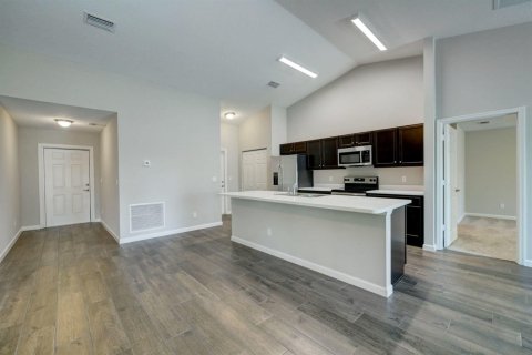 Villa ou maison à vendre à Port St. Lucie, Floride: 4 chambres, 177.91 m2 № 2415869 - photo 4