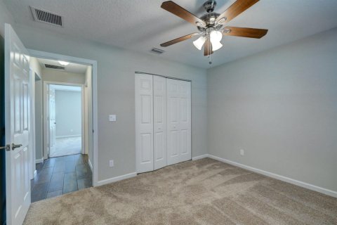 Villa ou maison à vendre à Port St. Lucie, Floride: 4 chambres, 177.91 m2 № 2415869 - photo 27