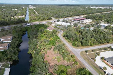 Terreno en venta en Port Charlotte, Florida № 1608719 - foto 8
