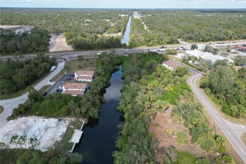 Terreno en venta en Port Charlotte, Florida № 1608719 - foto 9