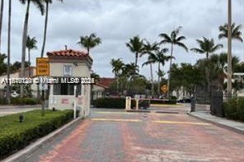 Apartamento en alquiler en Hialeah, Florida, 2 dormitorios, 93.27 m2 № 1927842 - foto 4
