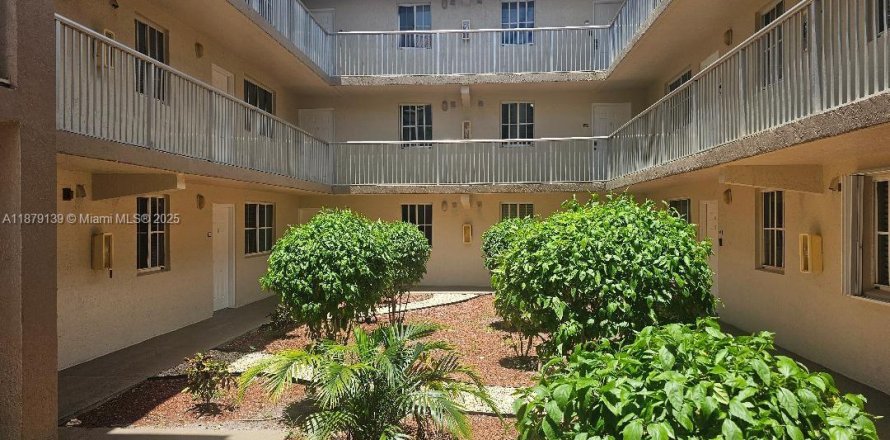 Apartamento en Hialeah, Florida 2 dormitorios, 93.27 m2 № 1927842