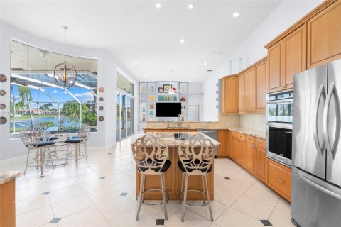 Casa en venta en Coral Springs, Florida, 5 dormitorios, 261.24 m2 № 1732029 - foto 6