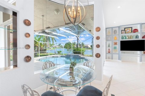 Casa en venta en Coral Springs, Florida, 5 dormitorios, 261.24 m2 № 1732029 - foto 7