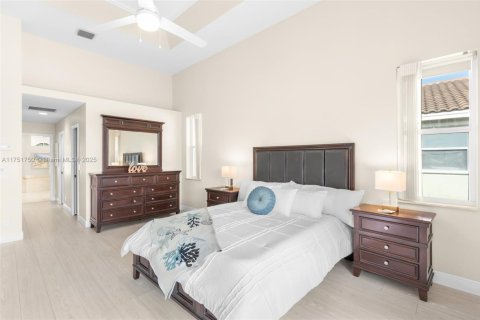 Casa en venta en Coral Springs, Florida, 5 dormitorios, 261.24 m2 № 1732029 - foto 29