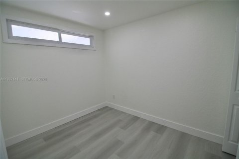 Copropriété à louer à Doral, Floride: 1 chambre, 72.46 m2 № 1990606 - photo 9