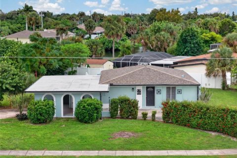 Villa ou maison à vendre à Port Charlotte, Floride: 3 chambres, 130.06 m2 № 2408499 - photo 3