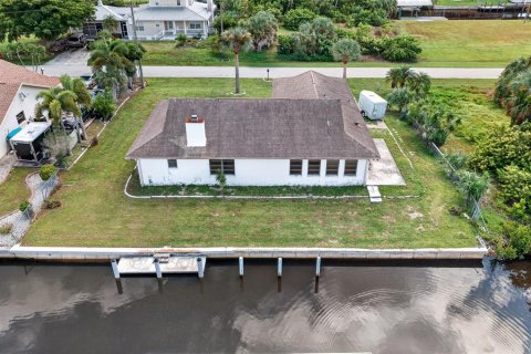 Villa ou maison à vendre à Punta Gorda, Floride: 2 chambres, 168.9 m2 № 2407037 - photo 28