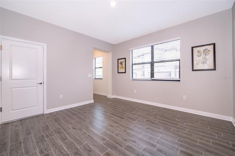 Townhouse in Davenport, Florida 4 bedrooms, 200.3 sq.m. № 1917894 - photo 8