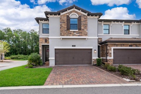 Townhouse in Davenport, Florida 4 bedrooms, 200.3 sq.m. № 1917894 - photo 1