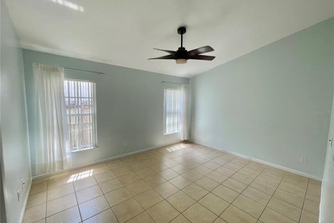 Casa en alquiler en Brandon, Florida, 3 dormitorios, 130.99 m2 № 1893684 - foto 7