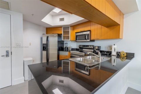 Copropriété à louer à Miami, Floride: 2 chambres, 97.36 m2 № 2077208 - photo 8