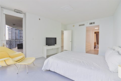 Copropriété à louer à Miami, Floride: 2 chambres, 97.36 m2 № 2077208 - photo 18