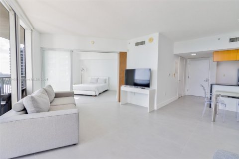 Copropriété à louer à Miami, Floride: 2 chambres, 97.36 m2 № 2077208 - photo 14