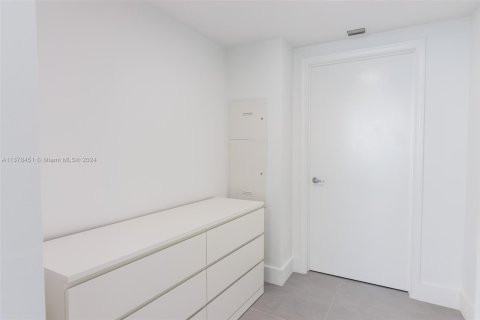 Copropriété à louer à Miami, Floride: 2 chambres, 97.36 m2 № 2077208 - photo 19
