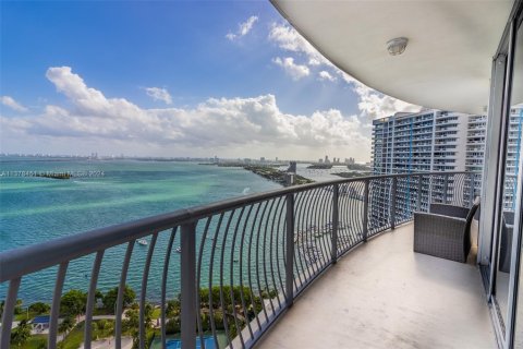 Copropriété à louer à Miami, Floride: 2 chambres, 97.36 m2 № 2077208 - photo 1