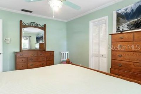 House in Saint Petersburg, Florida 3 bedrooms, 130.25 sq.m. № 1670050 - photo 20
