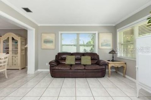 House in Saint Petersburg, Florida 3 bedrooms, 130.25 sq.m. № 1670050 - photo 16