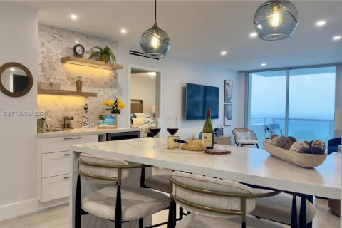 Condo à Miami Beach, Floride, 2 chambres № 1999166