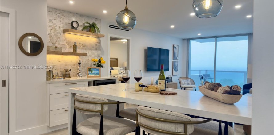 Condo à Miami Beach, Floride, 2 chambres № 1999166