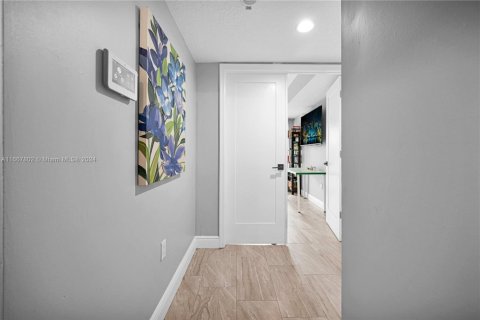 Condo in Miami, Florida, 3 bedrooms  № 1710639 - photo 27
