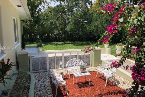 Снять в аренду виллу или дом в Майами, Флорида 3 спальни, 190.17м2, № 2010522 - фото 3