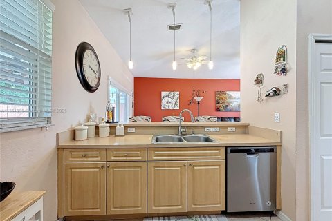 Casa en venta en Homestead, Florida, 4 dormitorios, 154.4 m2 № 1892446 - foto 27