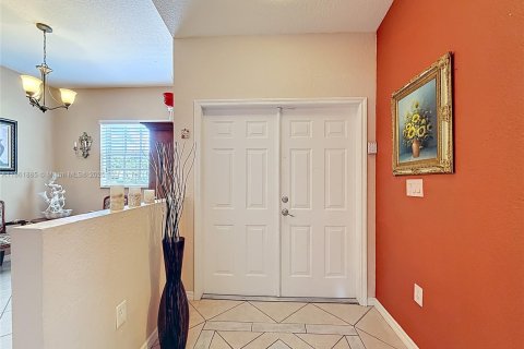 Casa en venta en Homestead, Florida, 4 dormitorios, 154.4 m2 № 1892446 - foto 11