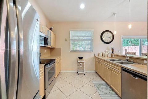 Casa en venta en Homestead, Florida, 4 dormitorios, 154.4 m2 № 1892446 - foto 24