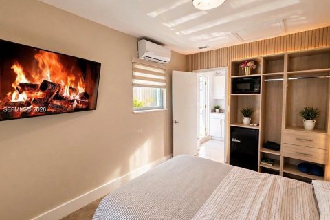 Immobilier commercial à louer à Miami, Floride: 1 chambre, 176.33 m2 № 2436618 - photo 3