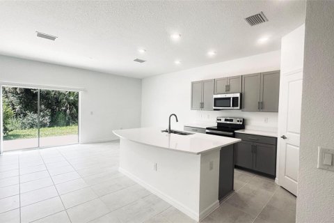 Townhouse in Sarasota, Florida 3 bedrooms, 127.55 sq.m. № 1765754 - photo 7