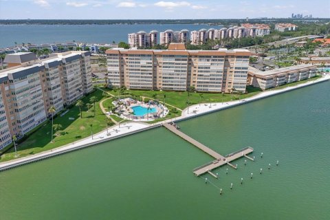 Copropriété à vendre à Saint Petersburg, Floride: 1 chambre, 98.48 m2 № 1740164 - photo 2