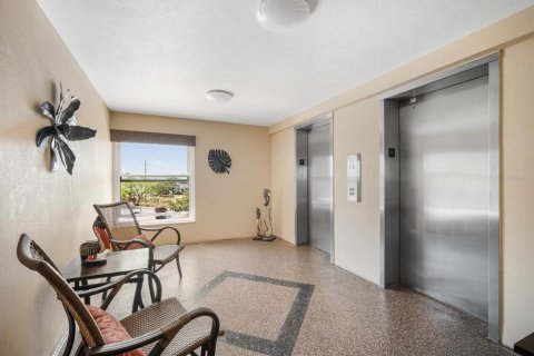 Copropriété à vendre à Saint Petersburg, Floride: 1 chambre, 98.48 m2 № 1740164 - photo 4