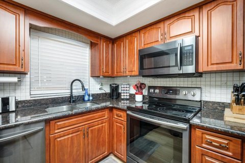 Copropriété à vendre à Saint Petersburg, Floride: 1 chambre, 98.48 m2 № 1740164 - photo 11