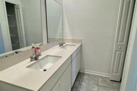 Villa ou maison à louer à Winter Haven, Floride: 3 chambres, 195.93 m2 № 2433604 - photo 15