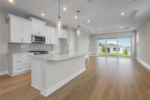 Casa en venta en Lady Lake, Florida, 2 dormitorios, 133.22 m2 № 2151511 - foto 14