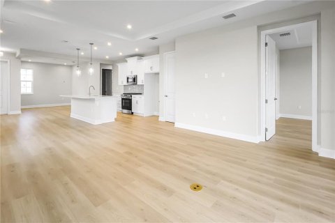 Casa en venta en Lady Lake, Florida, 2 dormitorios, 133.22 m2 № 2151511 - foto 10