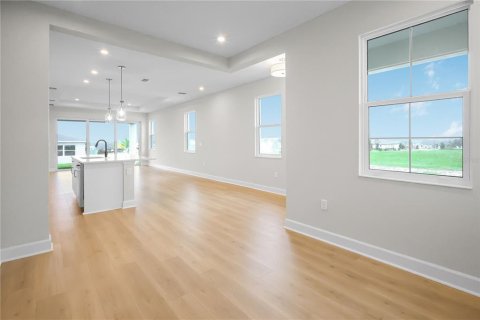 Casa en venta en Lady Lake, Florida, 2 dormitorios, 133.22 m2 № 2151511 - foto 6