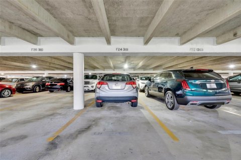 Condominio en venta en Saint Petersburg, Florida, 2 dormitorios, 104.98 m2 № 2229573 - foto 29