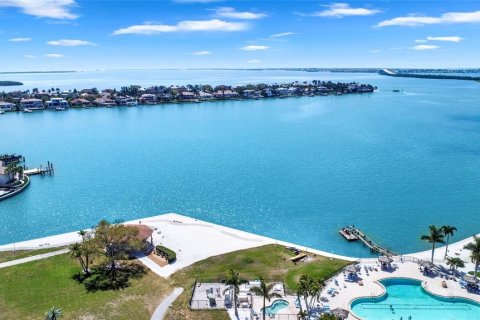 Condominio en venta en Saint Petersburg, Florida, 2 dormitorios, 104.98 m2 № 2229573 - foto 2