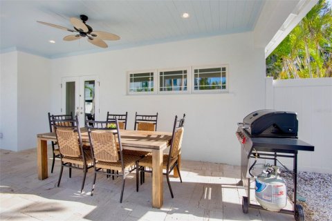 Casa en venta en Anna Maria, Florida, 2 dormitorios, 103.03 m2 № 2125509 - foto 9