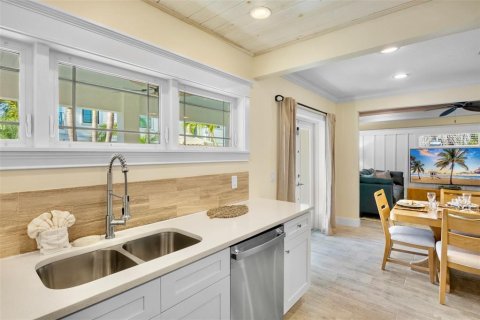 Casa en venta en Anna Maria, Florida, 2 dormitorios, 103.03 m2 № 2125509 - foto 12