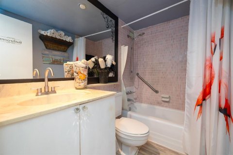 Condominio en venta en Daytona Beach, Florida, 1 dormitorio, 73.95 m2 № 1827643 - foto 12