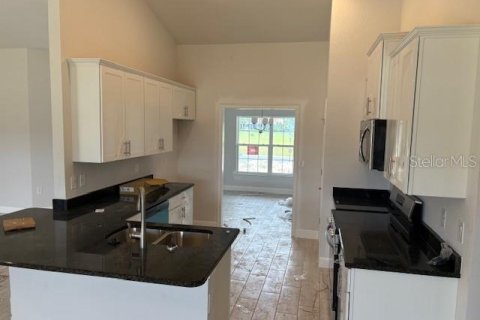House in Dunnellon, Florida 4 bedrooms, 201.51 sq.m. № 1905249 - photo 5